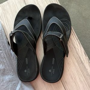Cloudsteppers by Clark’s size 9 black sandal